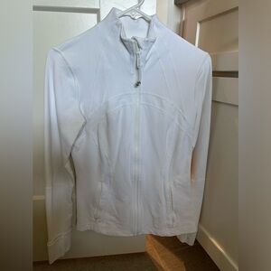 Lululemon define full zip jacket. Excellent used condition.